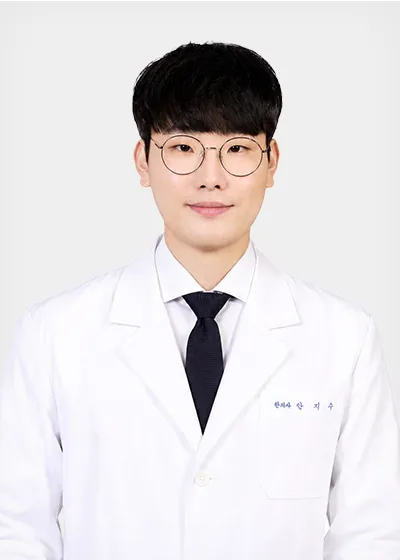안지수 3과 한방원장